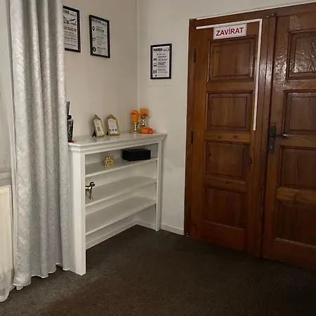 Aparthotel Lora